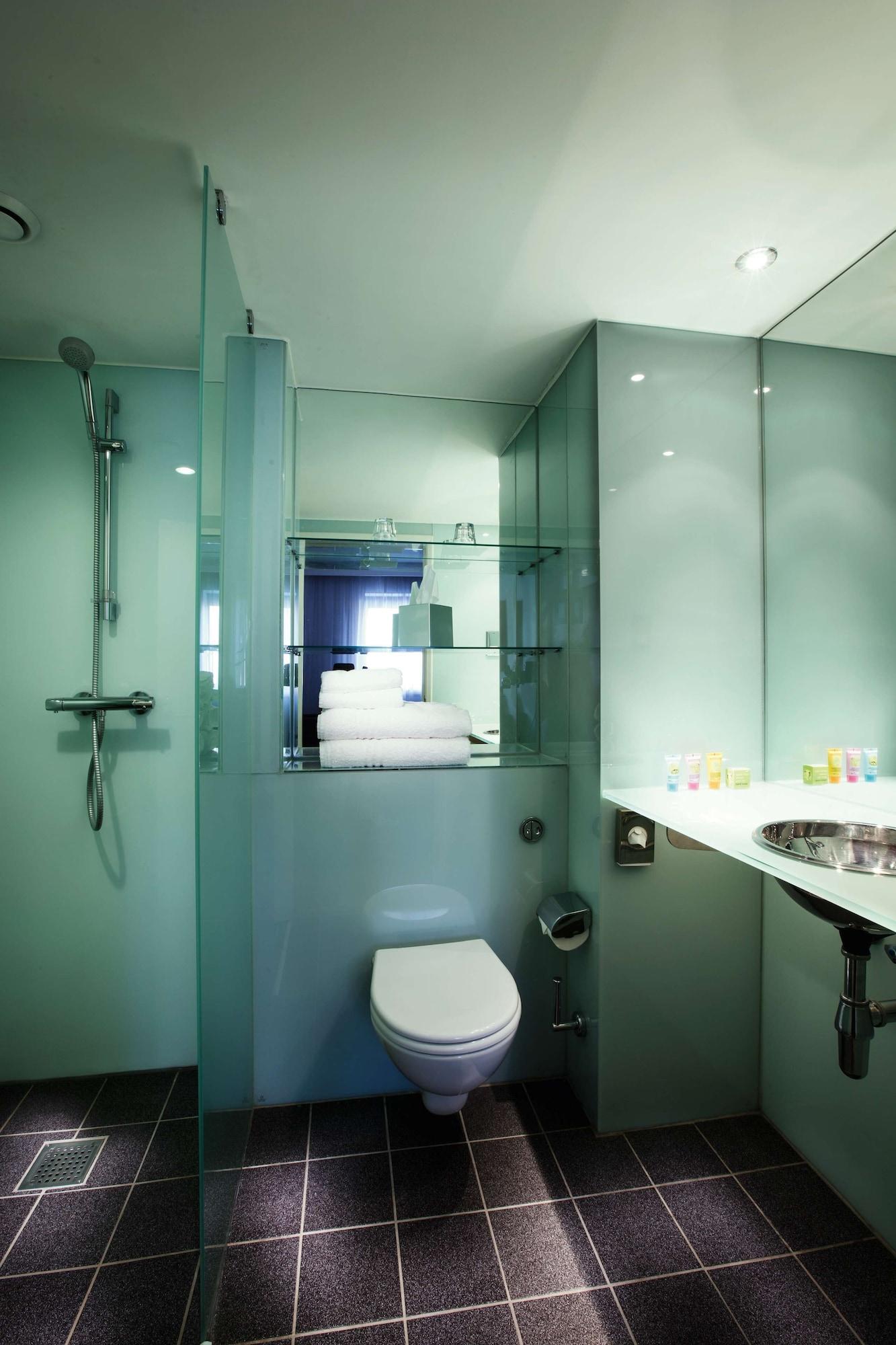 pentahotel Inverness Bagian luar foto