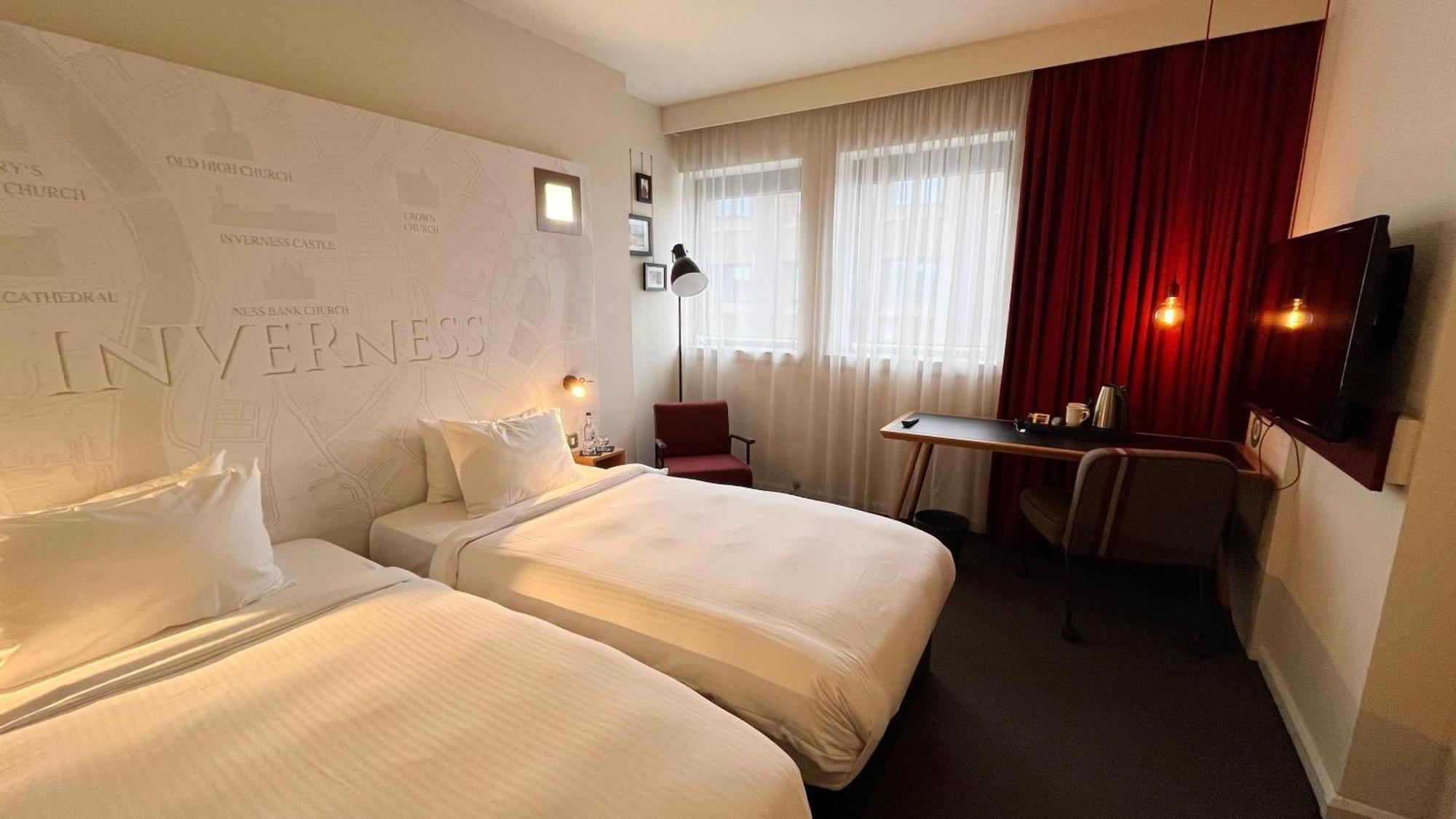 pentahotel Inverness Bagian luar foto