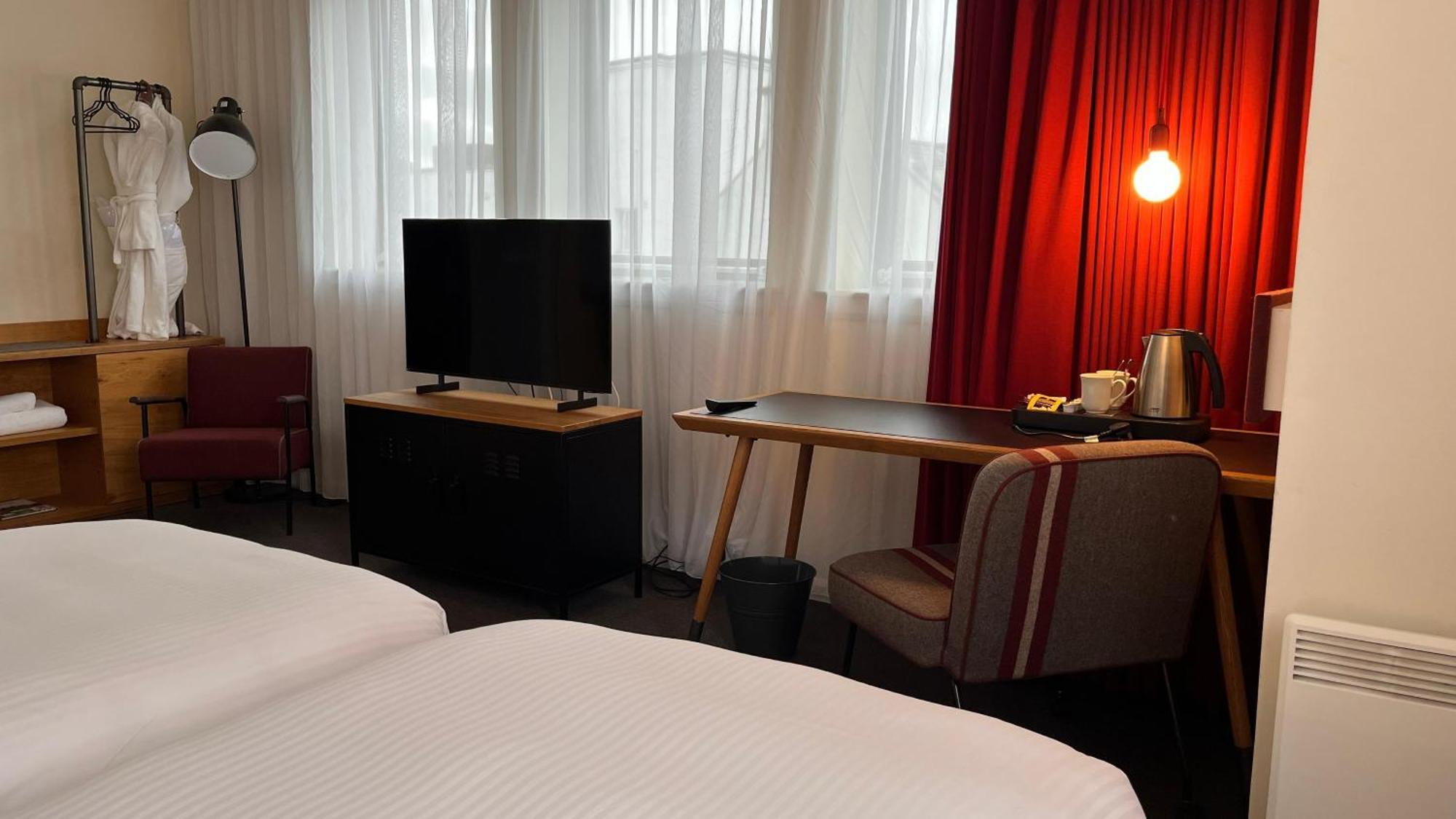pentahotel Inverness Bagian luar foto