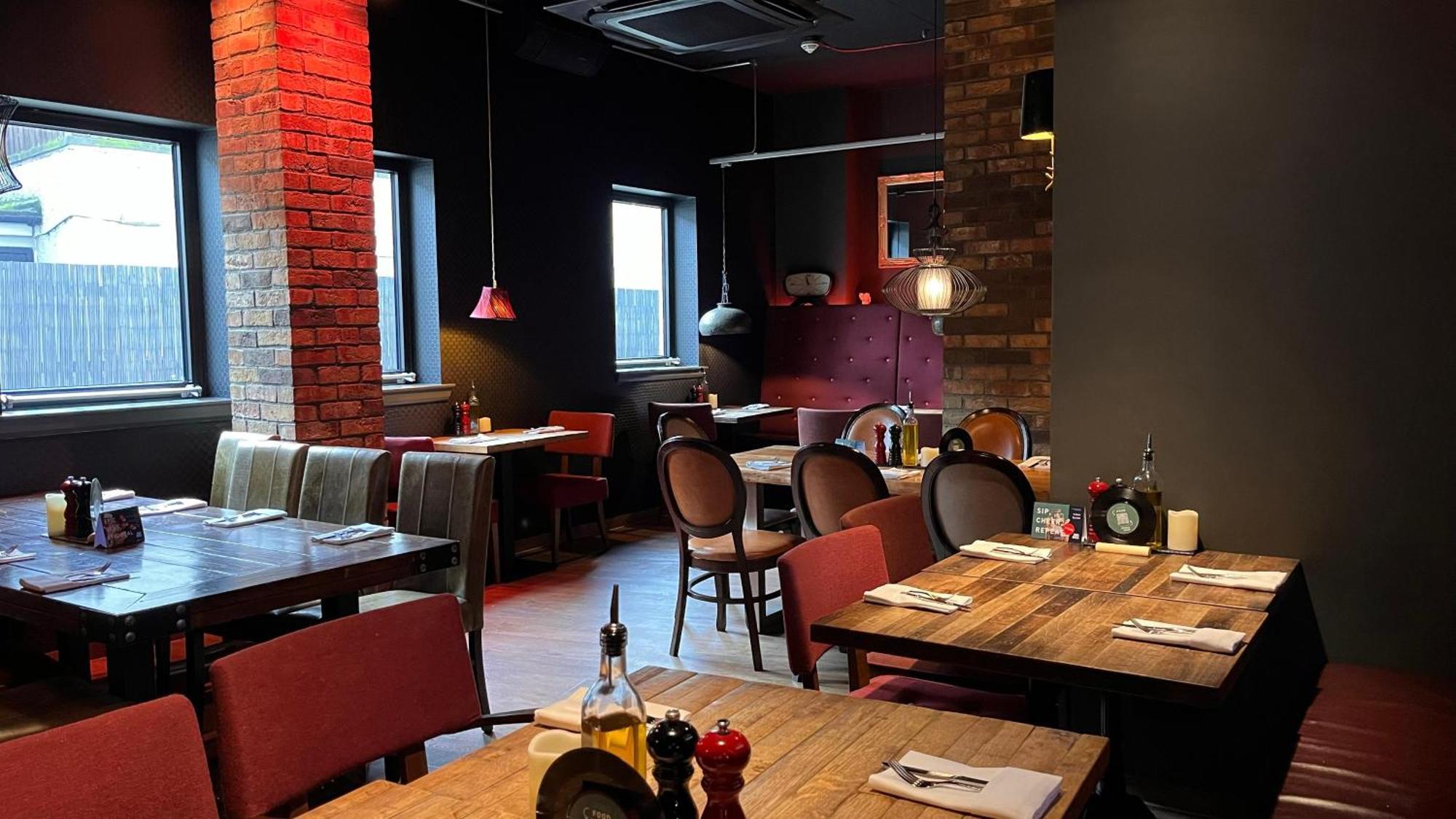 pentahotel Inverness Bagian luar foto