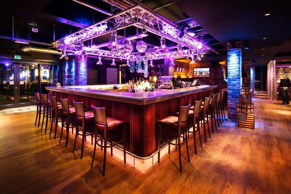 pentahotel Inverness Bagian luar foto